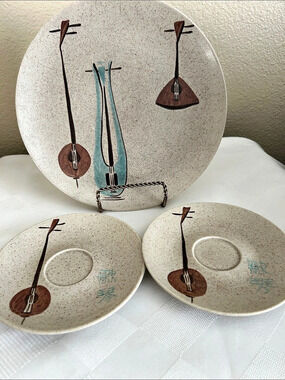 Red Wing True China Lute Song Hand Painted Plate Set Cream & Brown